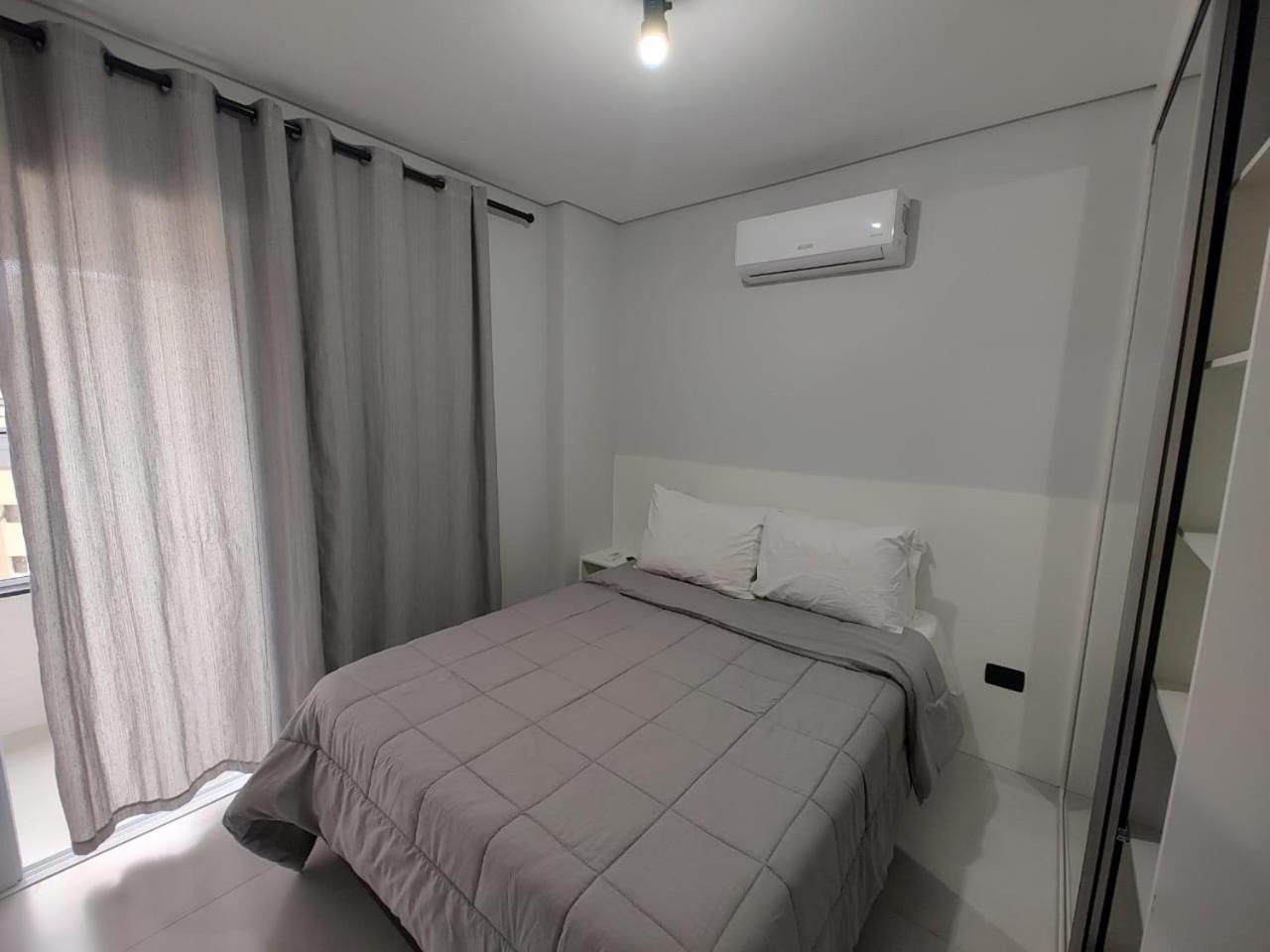 Apto Com Lazer Completo, Piscina, Ar, Mercadinho E Pet Friendly A 1 Min Da Praia Praia Grande Kültér fotó